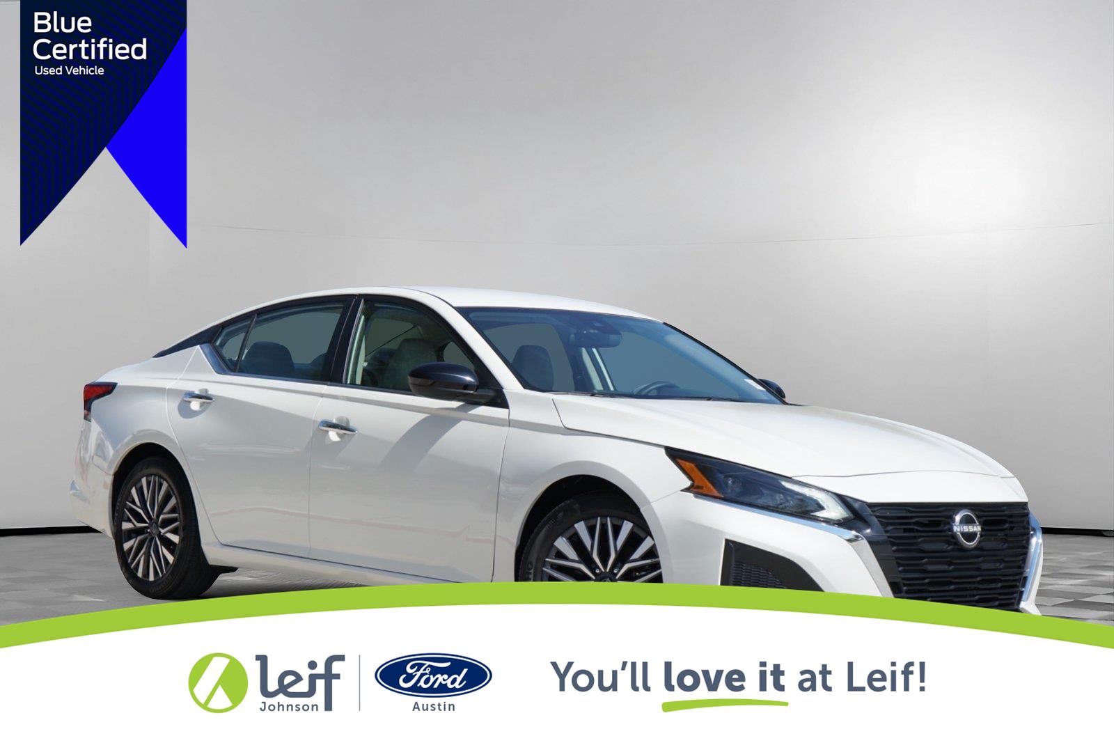 Pearl White Tricoat 2025 Nissan Altima Sedan Front-Wheel Drive Continuously Variable Transmission