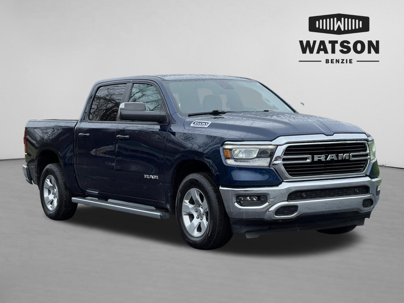 Patriot Blue Pearlcoat 2021 RAM 1500 Big Horn Crew Cab 4WD Pickup Truck Four-Wheel Drive 8-Speed Automatic