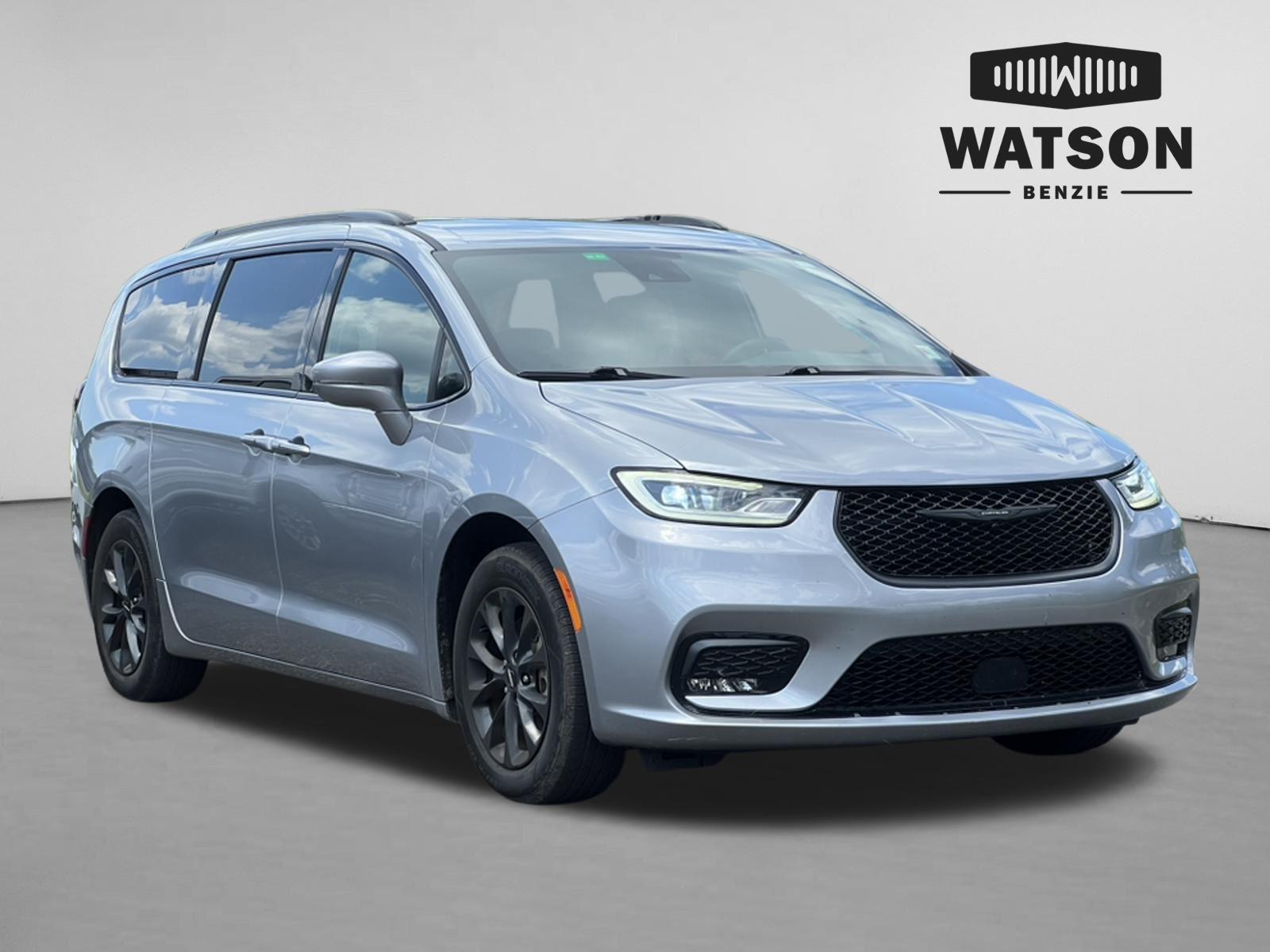 2021 Chrysler Pacifica Touring FWD