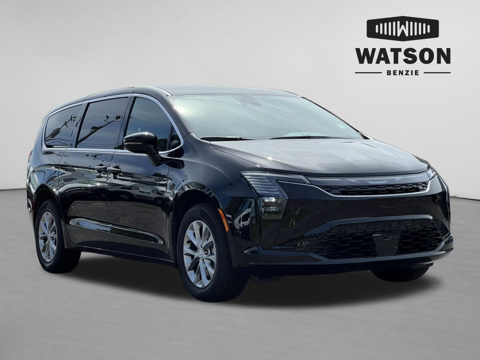 Diamond Black Crystal Pearlcoat 2027 Chrysler Pacifica Minivan All-Wheel Drive 9-Speed Automatic