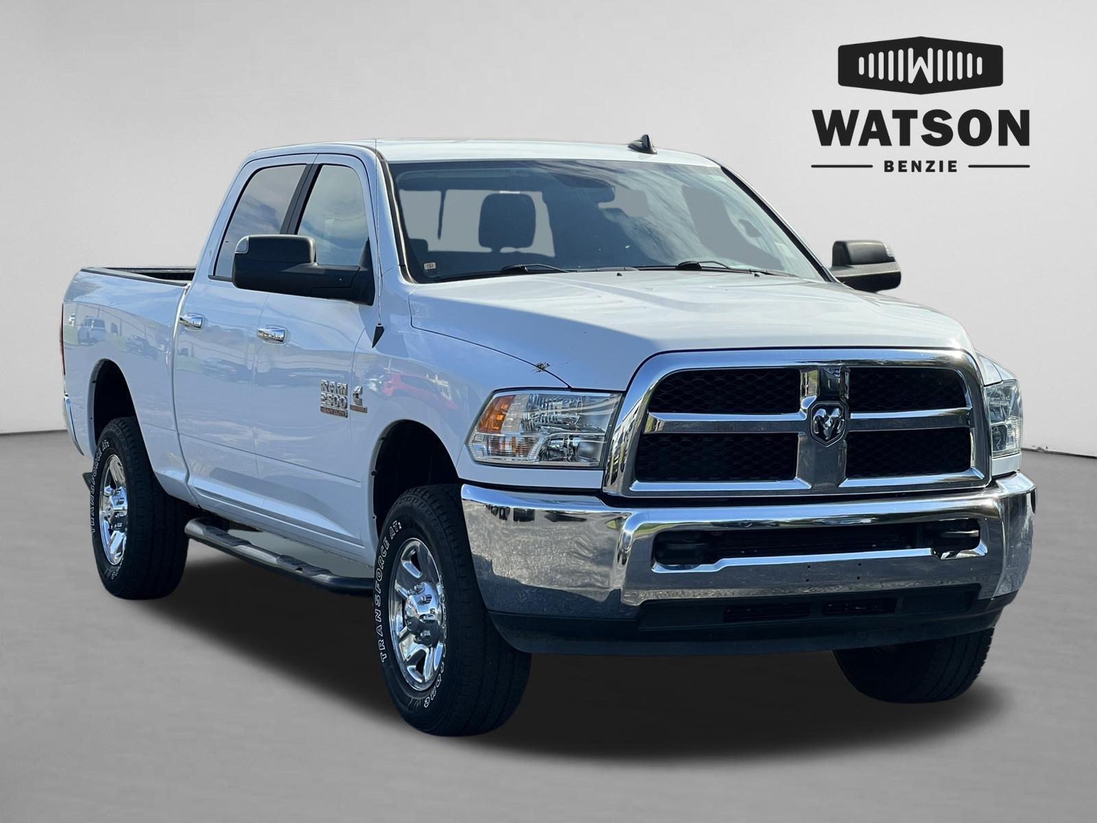 Bright White Clearcoat 2018 RAM 2500 Pickup Truck Four-Wheel Drive 6-Speed Automatic