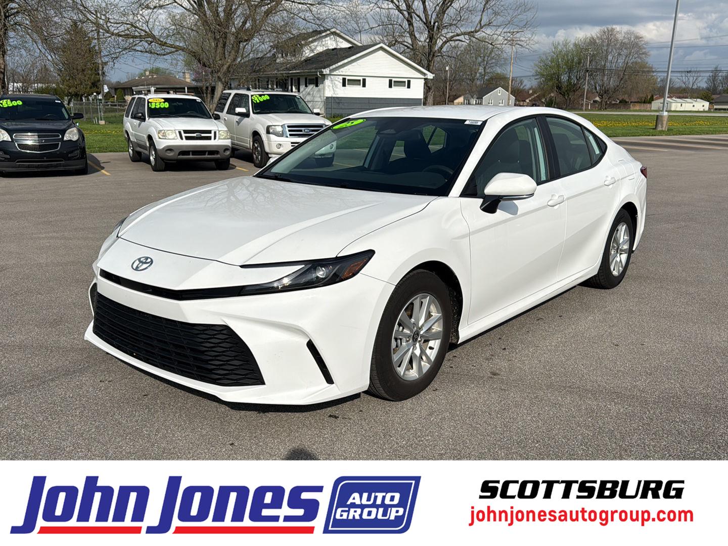 Ice Cap 2025 Toyota Camry Sedan Front-Wheel Drive Continuously Variable Transmission