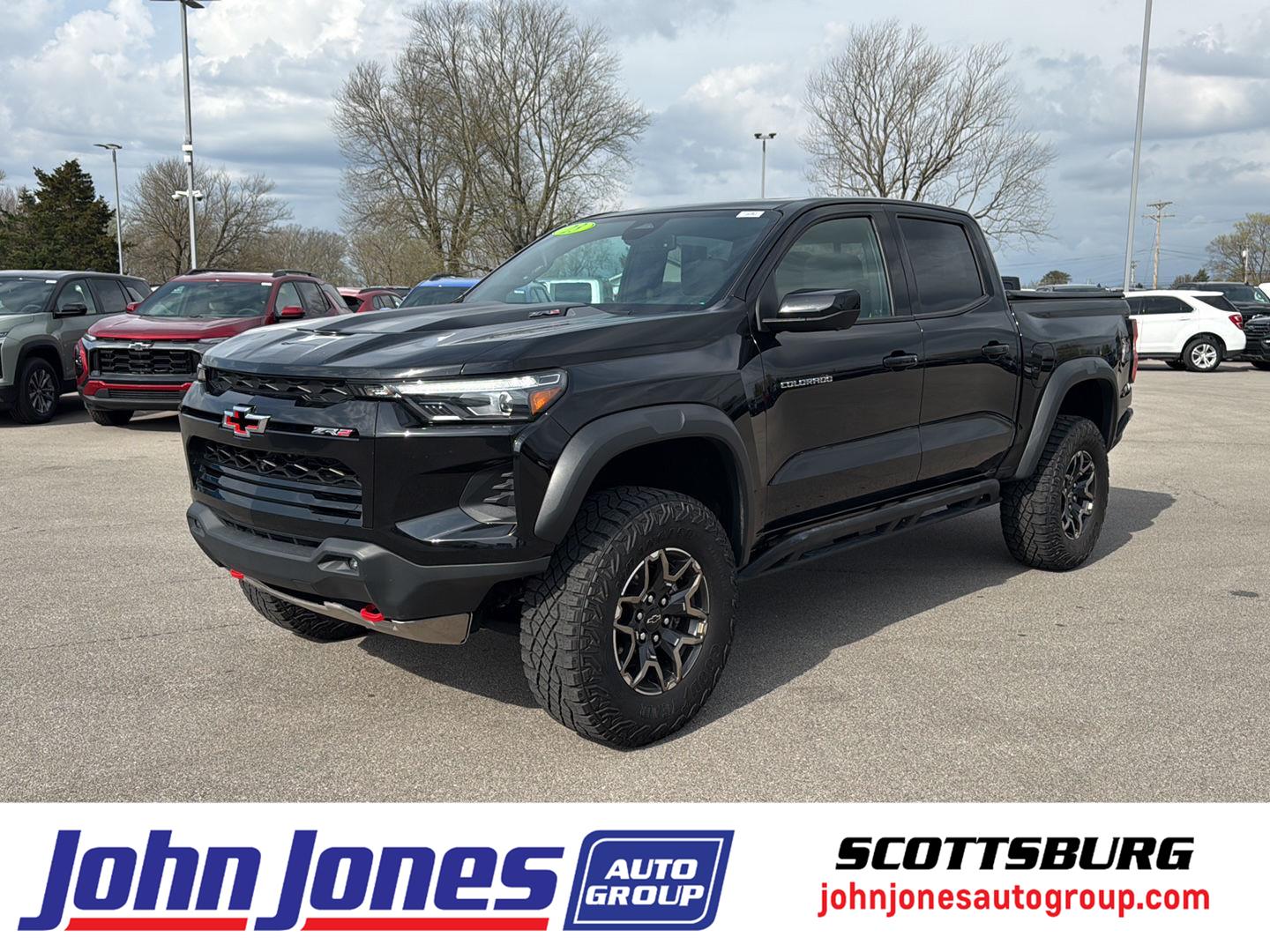 Black 2023 Chevrolet Colorado ZR2 Crew Cab 4WD Pickup Truck Four-Wheel Drive 8-Speed Automatic