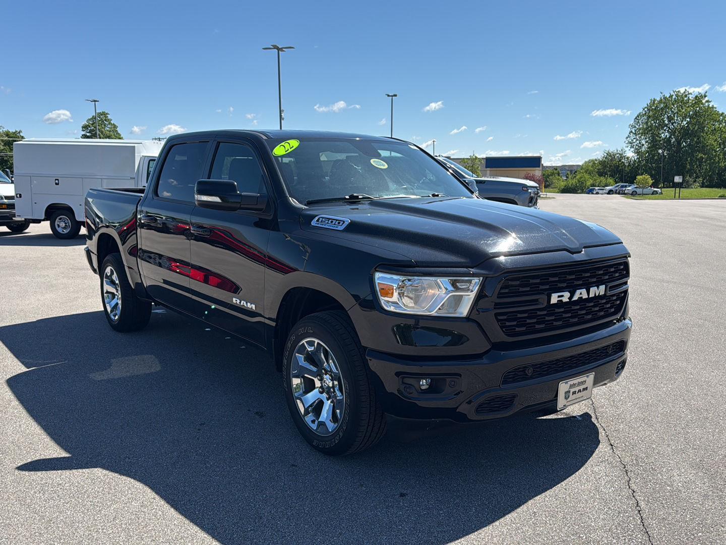 View vehicle photo 2