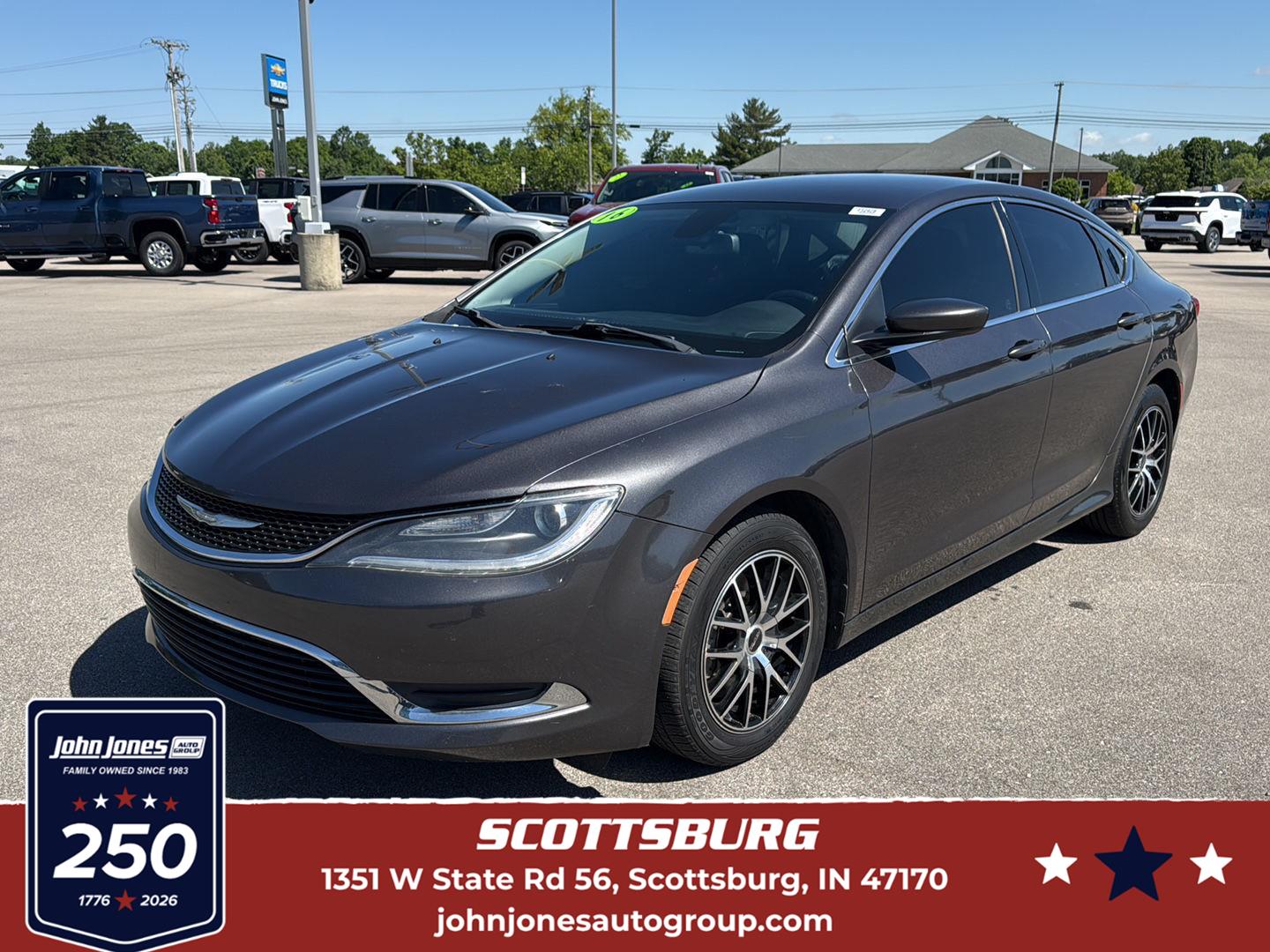 Gray (Granite Crystal Metallic Clearcoat) 2016 Chrysler 200 Limited Sedan FWD Sedan Front-Wheel Drive 9-Speed Automatic