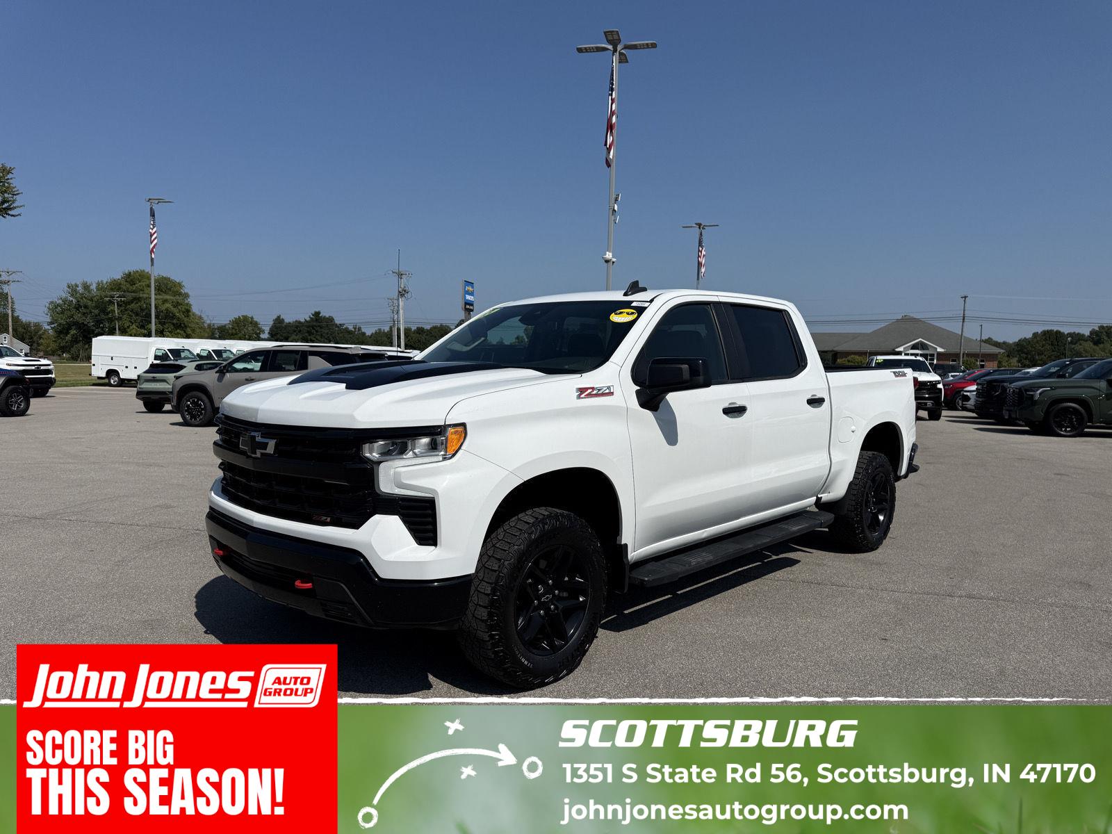 Summit White 2023 Chevrolet Silverado 1500 Pickup Truck Four-Wheel Drive Automatic