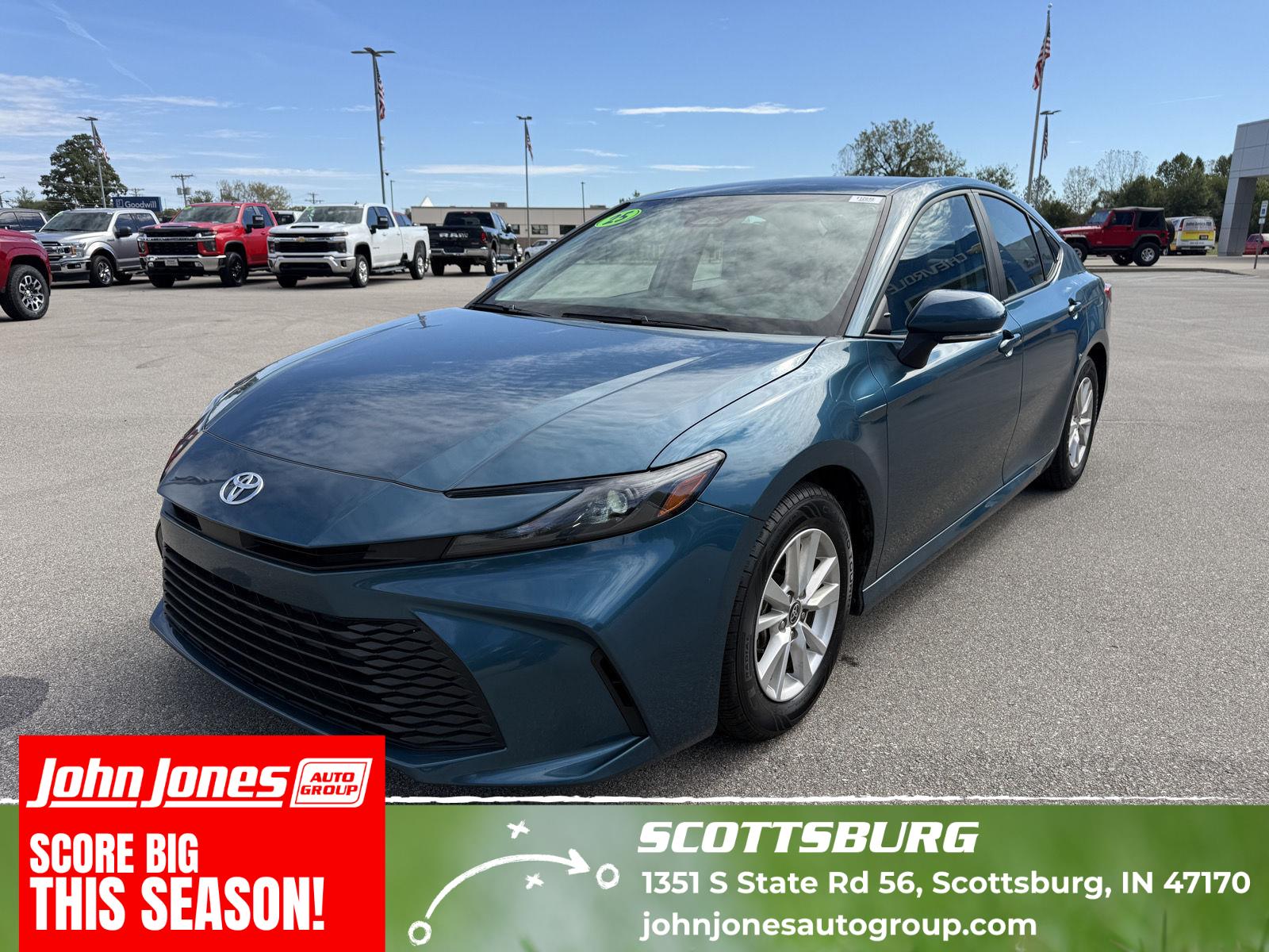  2025 Toyota Camry LE FWD   