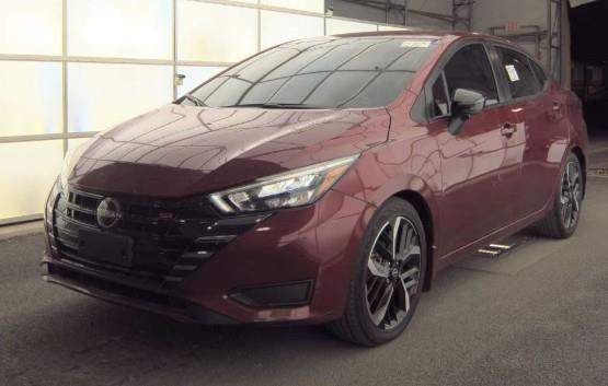 2024 Nissan Versa SR FWD
