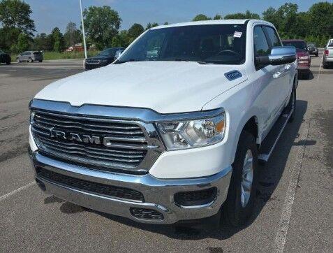 Bright White Clearcoat 2024 RAM 1500 Pickup Truck Four-Wheel Drive 8-Speed Automatic