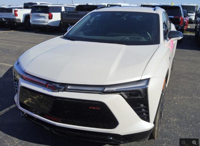 White (Iridescent Pearl Tricoat) 2025 Chevrolet Blazer EV SUV / Crossover All-Wheel Drive Automatic