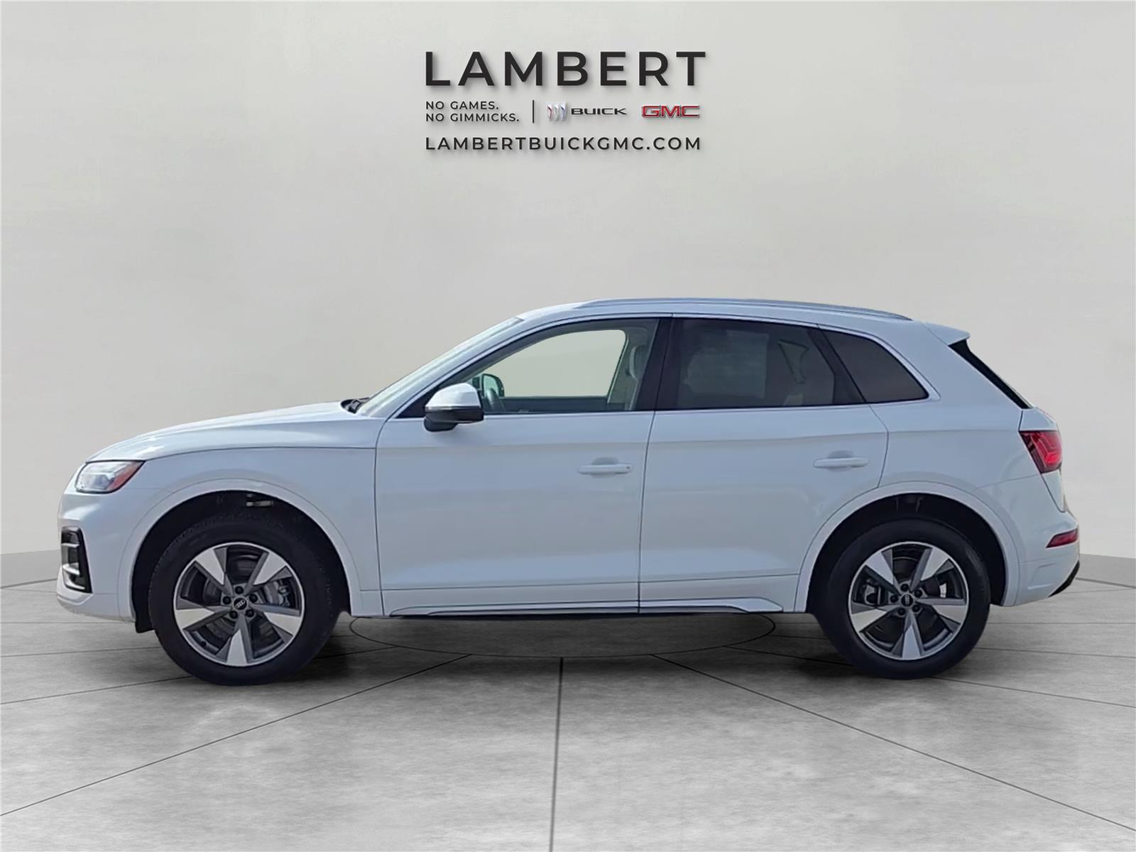2024 Audi Q5 quattro Premium 40 TFSI