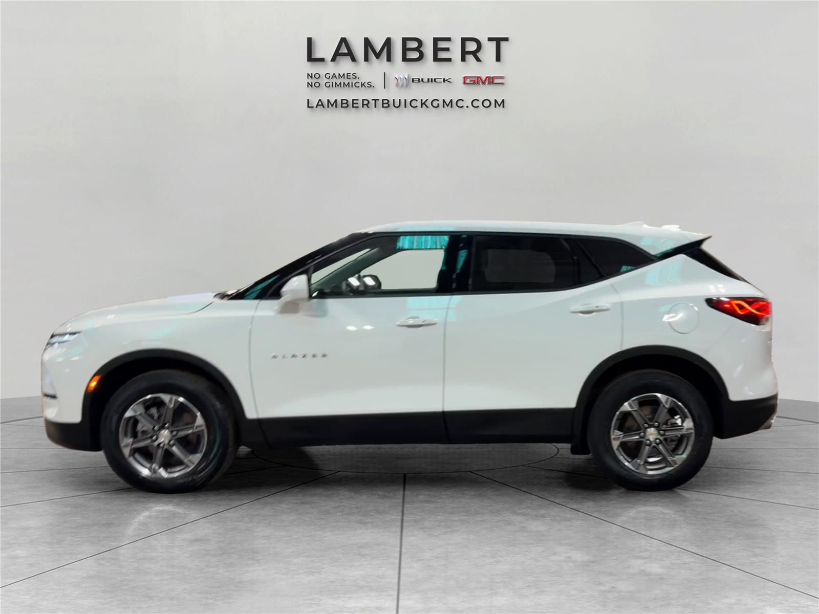 View vehicle photo 2