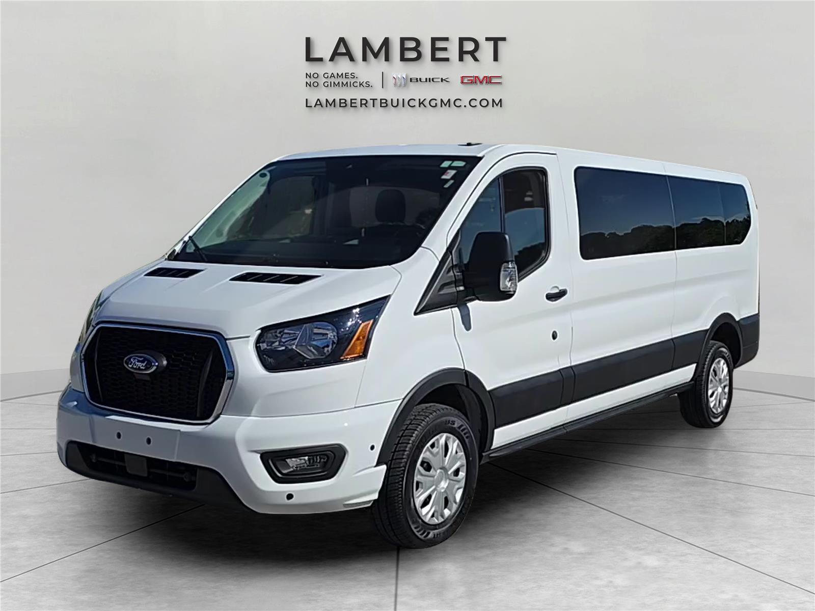 Oxford White 2025 Ford Transit Passenger 350 XLT Low Roof LB RWD Van Rear-Wheel Drive