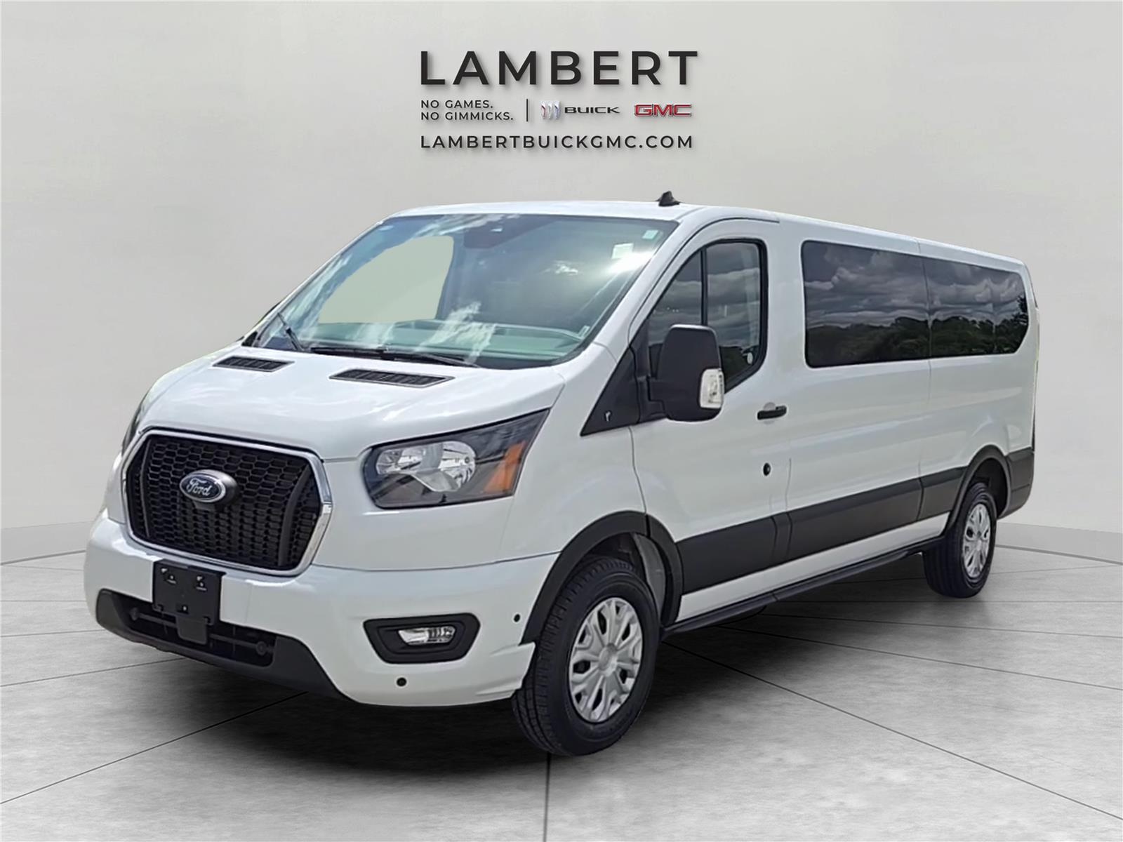 Oxford White 2025 Ford Transit Passenger Van Rear-Wheel Drive 