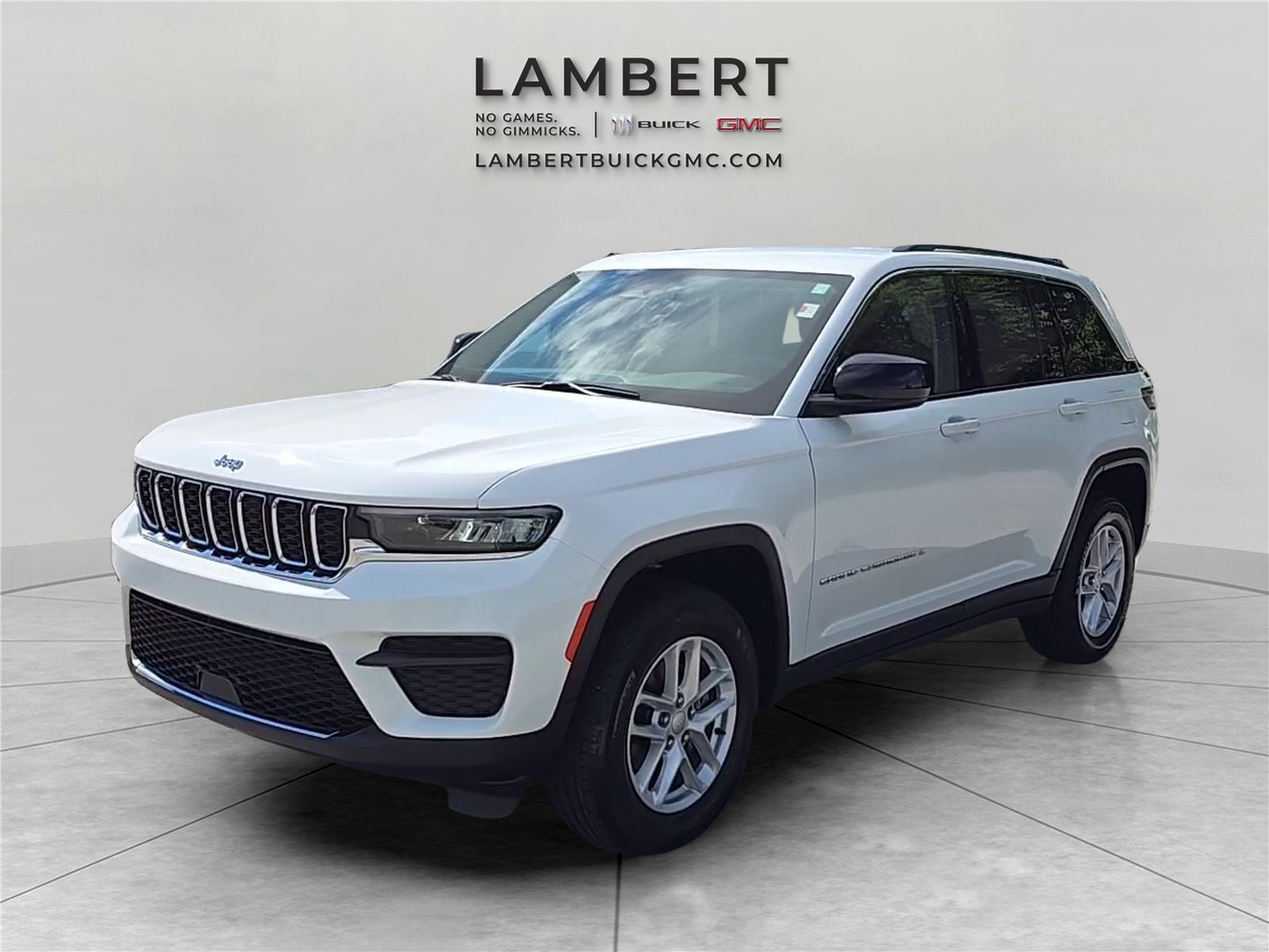 Bright White Clearcoat 2023 Jeep Grand Cherokee SUV / Crossover Four-Wheel Drive 8-Speed Automatic