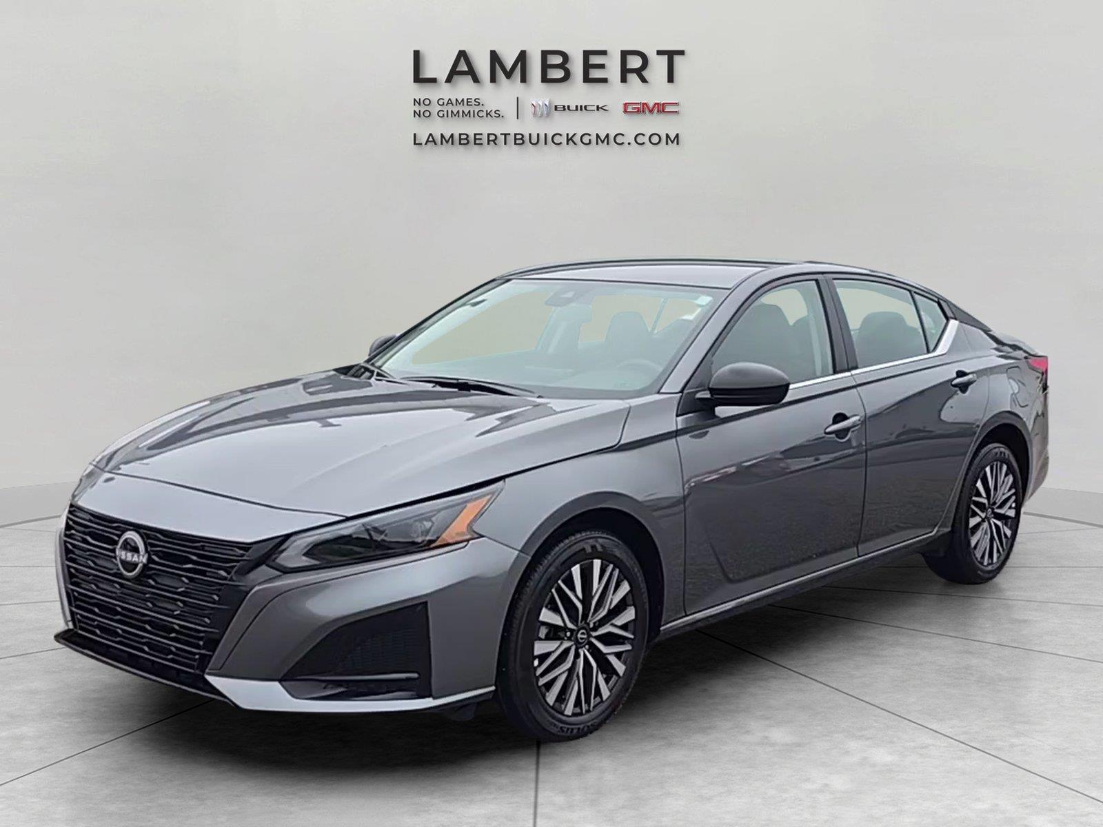 Gray (Gun Metallic) 2026 Nissan Altima Sedan All-Wheel Drive Continuously Variable Transmission