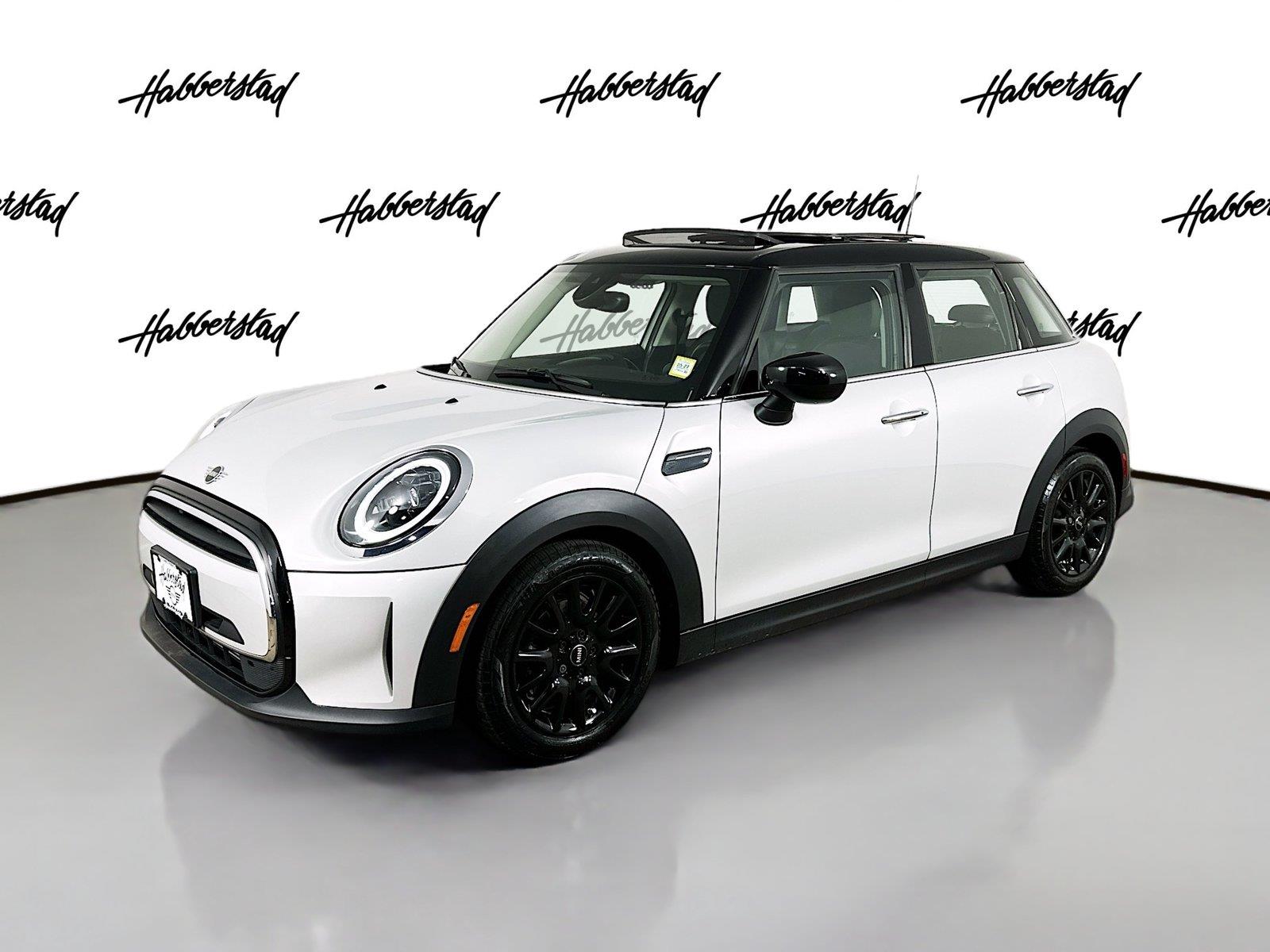 White Silver Metallic 2023 MINI Cooper Hatchback Front-Wheel Drive Automatic