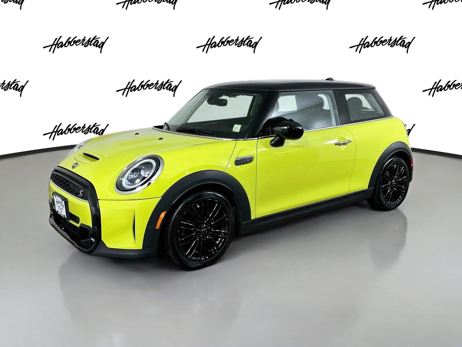 Zesty Yellow 2024 MINI Cooper Hatchback Front-Wheel Drive 7-Speed Dual Clutch