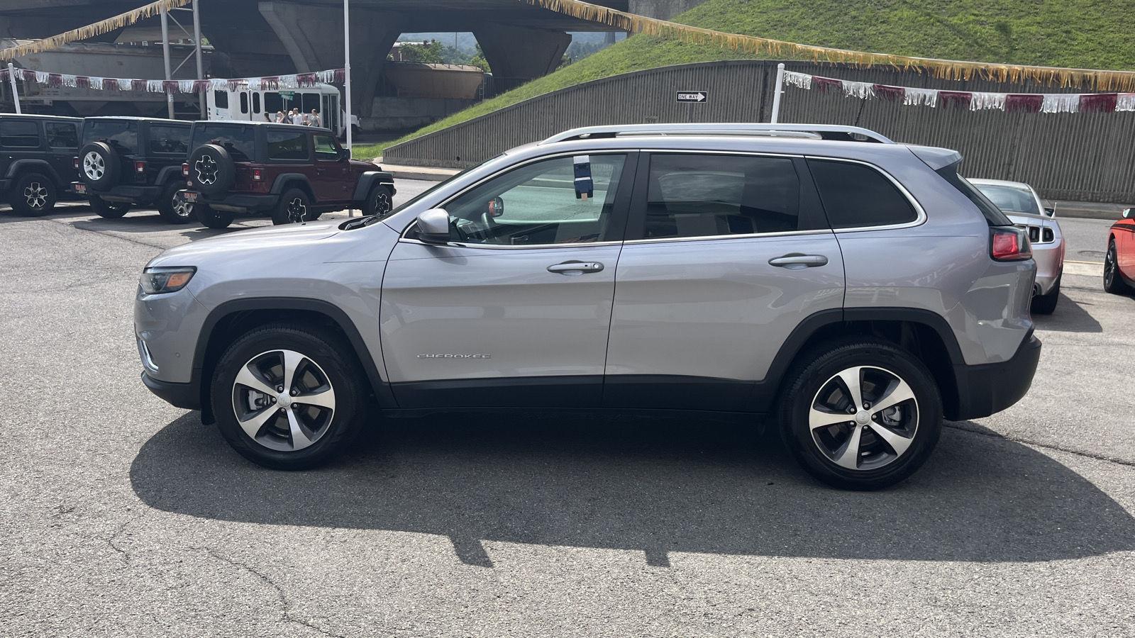 Queen City Motors