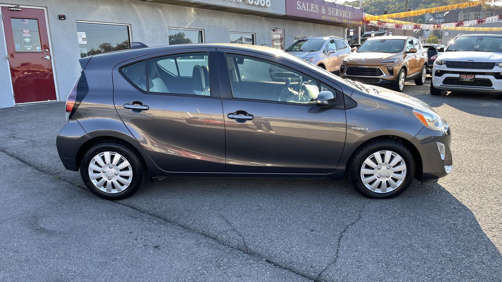 2015 Toyota Prius c One