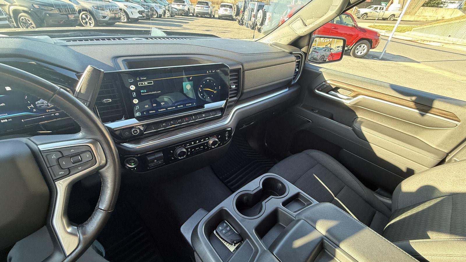 2022 Chevrolet Silverado 1500 RST - Photo 27