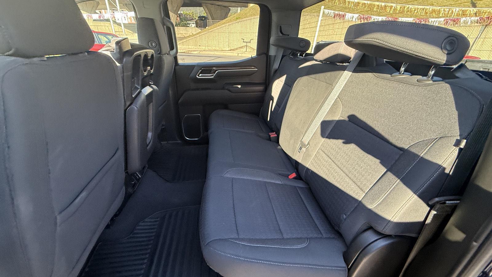 2022 Chevrolet Silverado 1500 RST - Photo 43