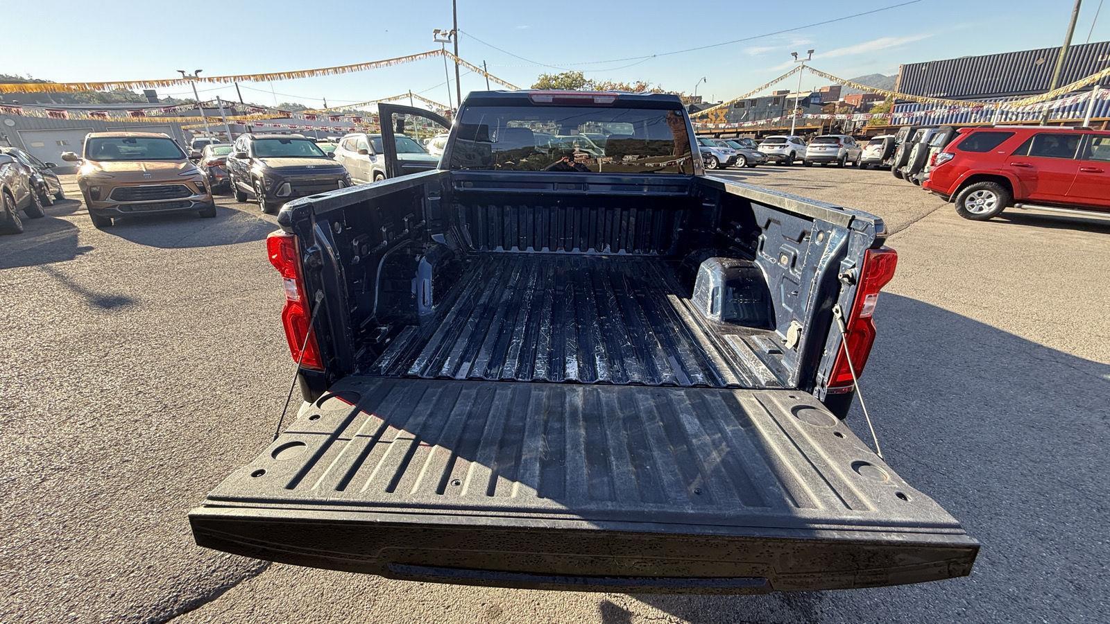 2022 Chevrolet Silverado 1500 RST - Photo 46