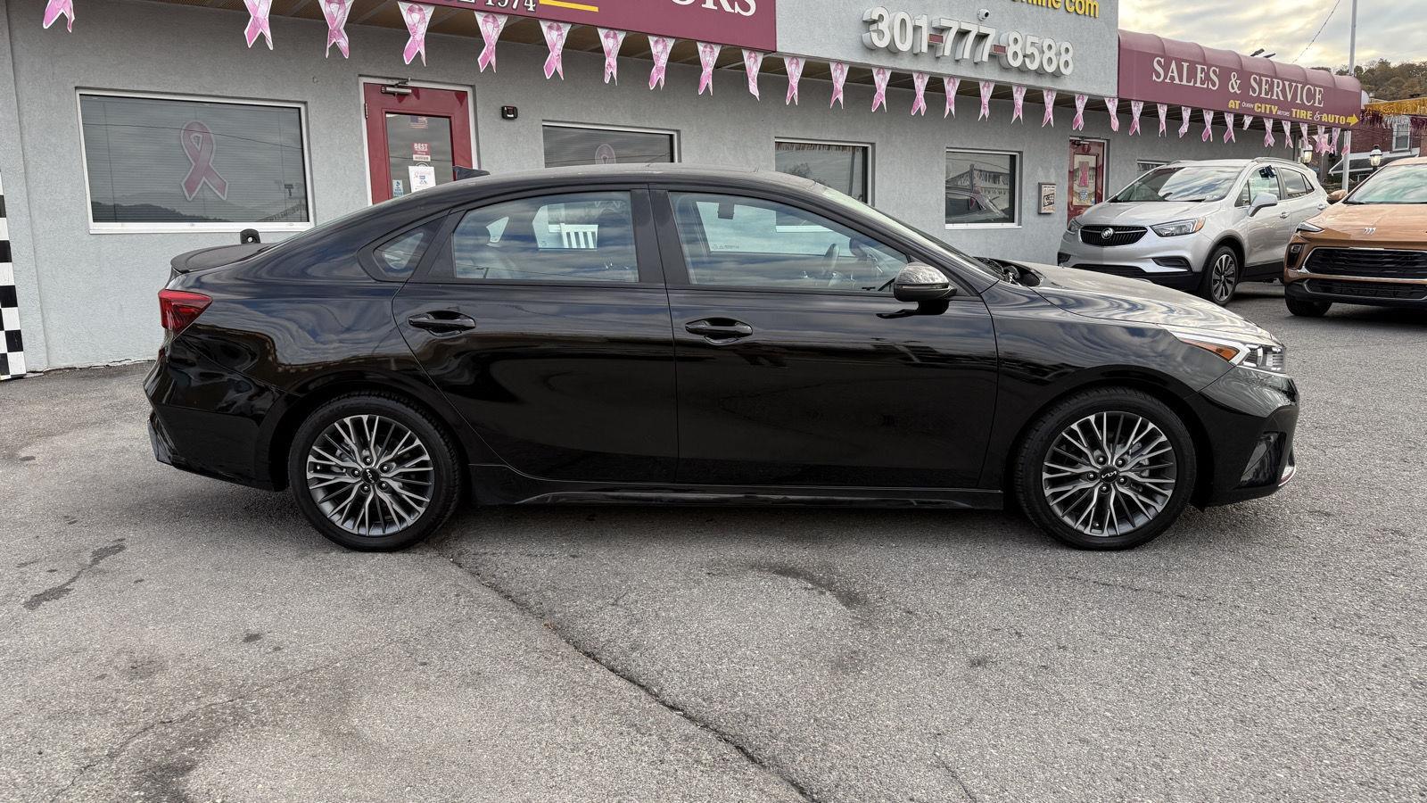 2023 Kia Forte GT-Line