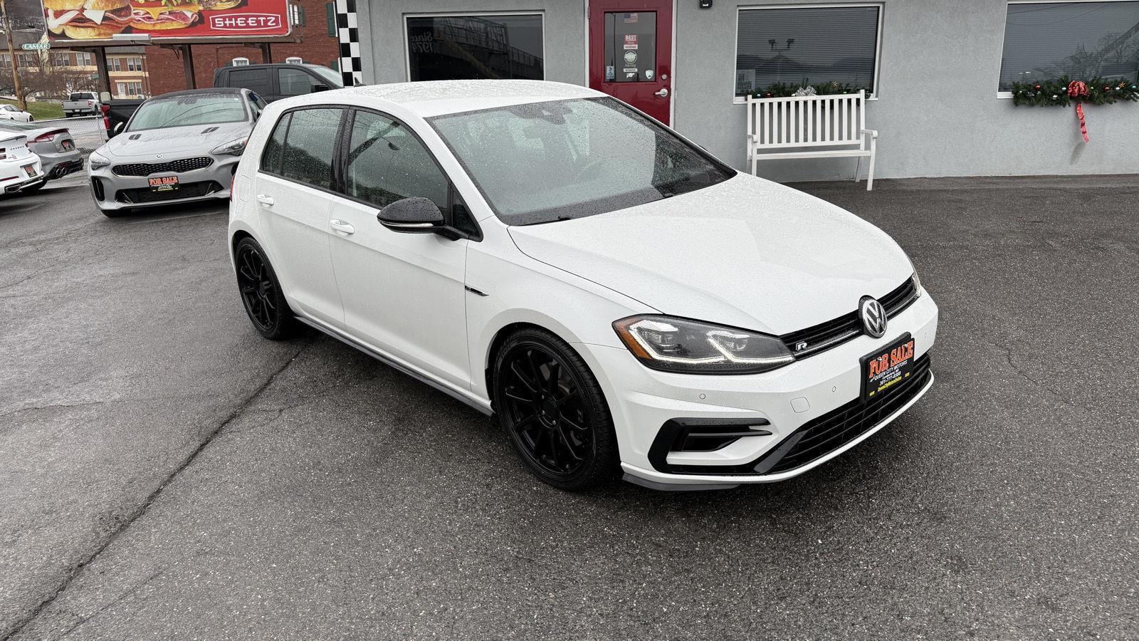 2018 Volkswagen Golf R R's photo