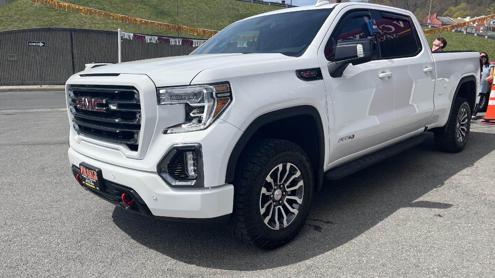 2022 GMC Sierra 1500 AT4 - Queen City Motors