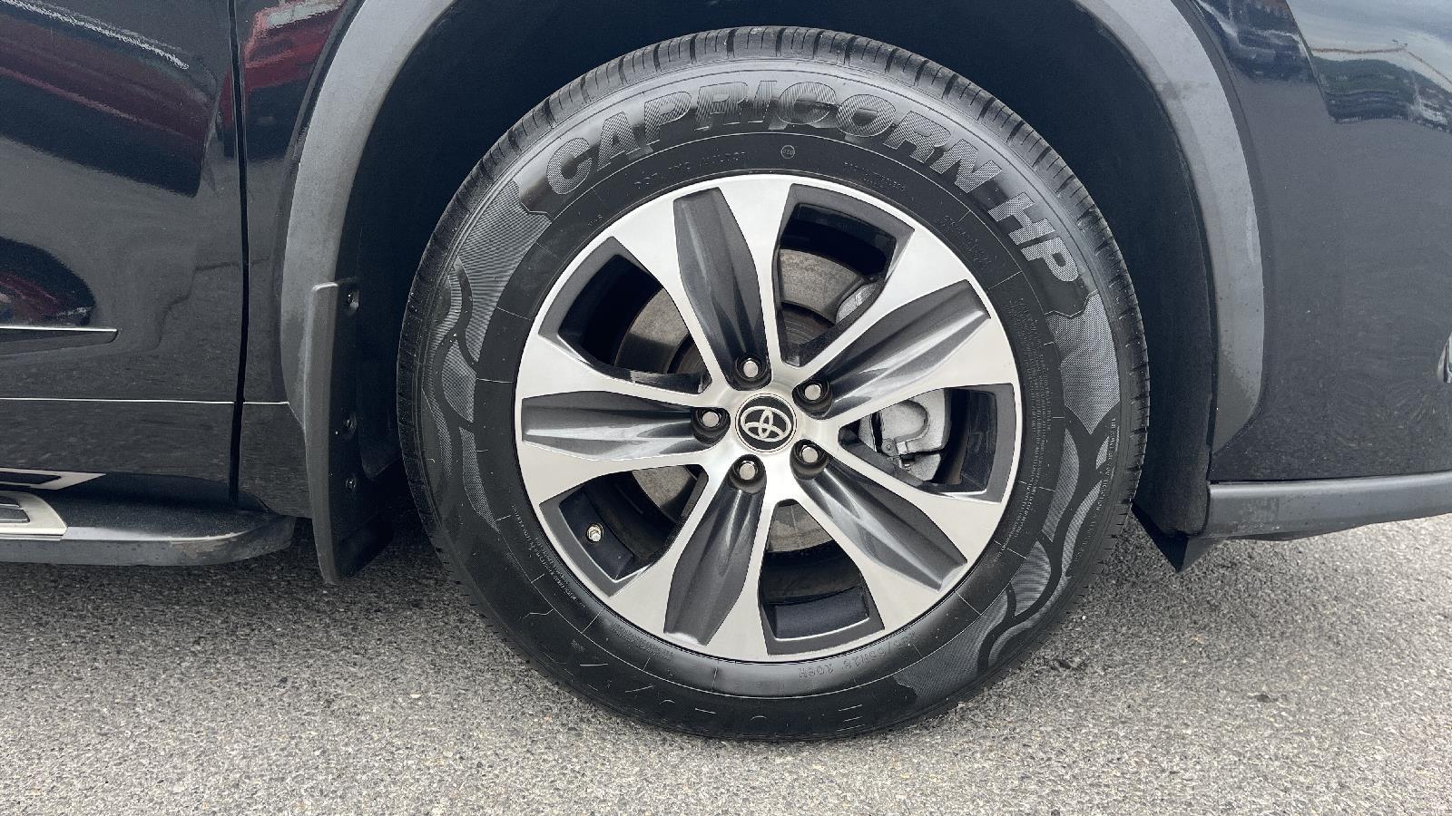 2021 Toyota Highlander XLE Queen City Motors