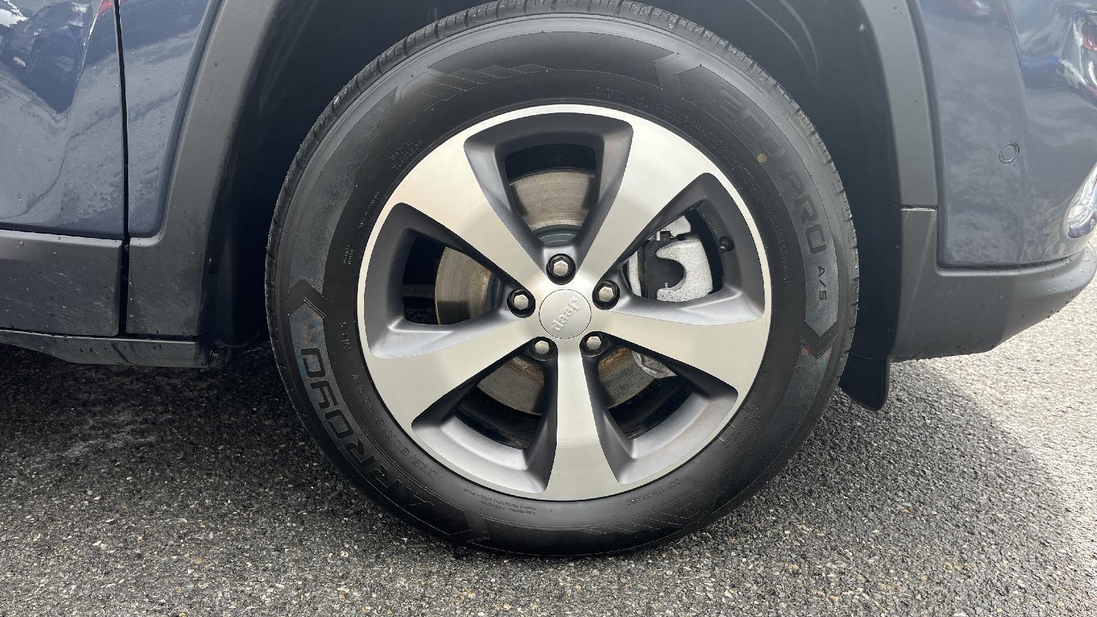 2021 Jeep Cherokee Limited Queen City Motors