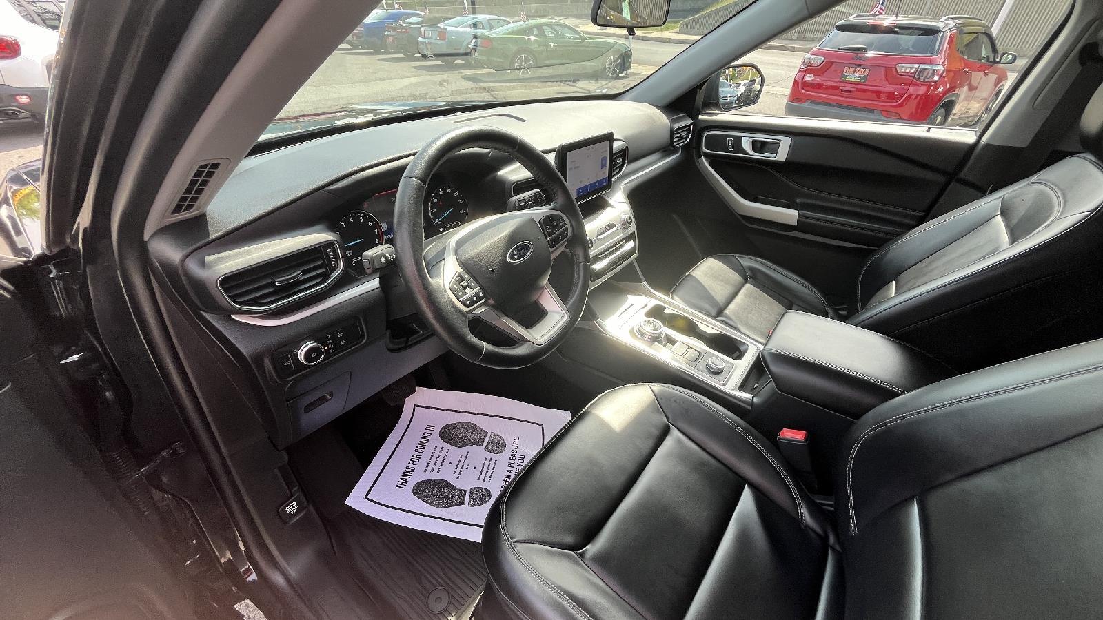 2021 Ford Explorer XLT Queen City Motors