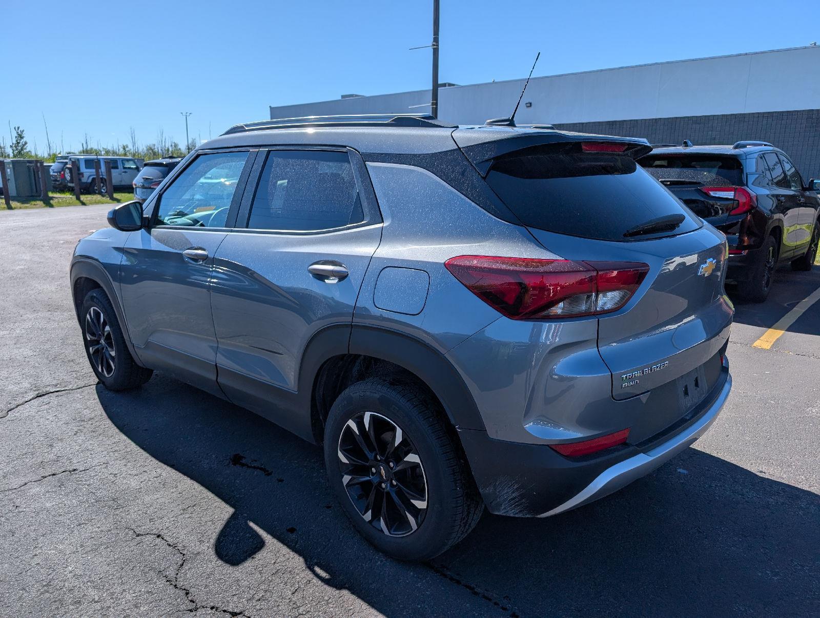 Used 2022 Satin Steel Metallic Chevrolet LT image 6