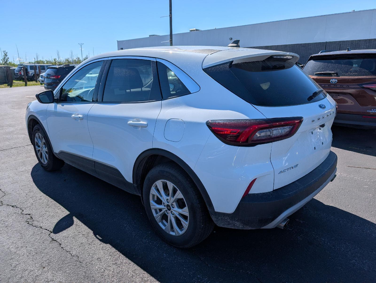 Used 2024 Oxford White Ford Active image 6