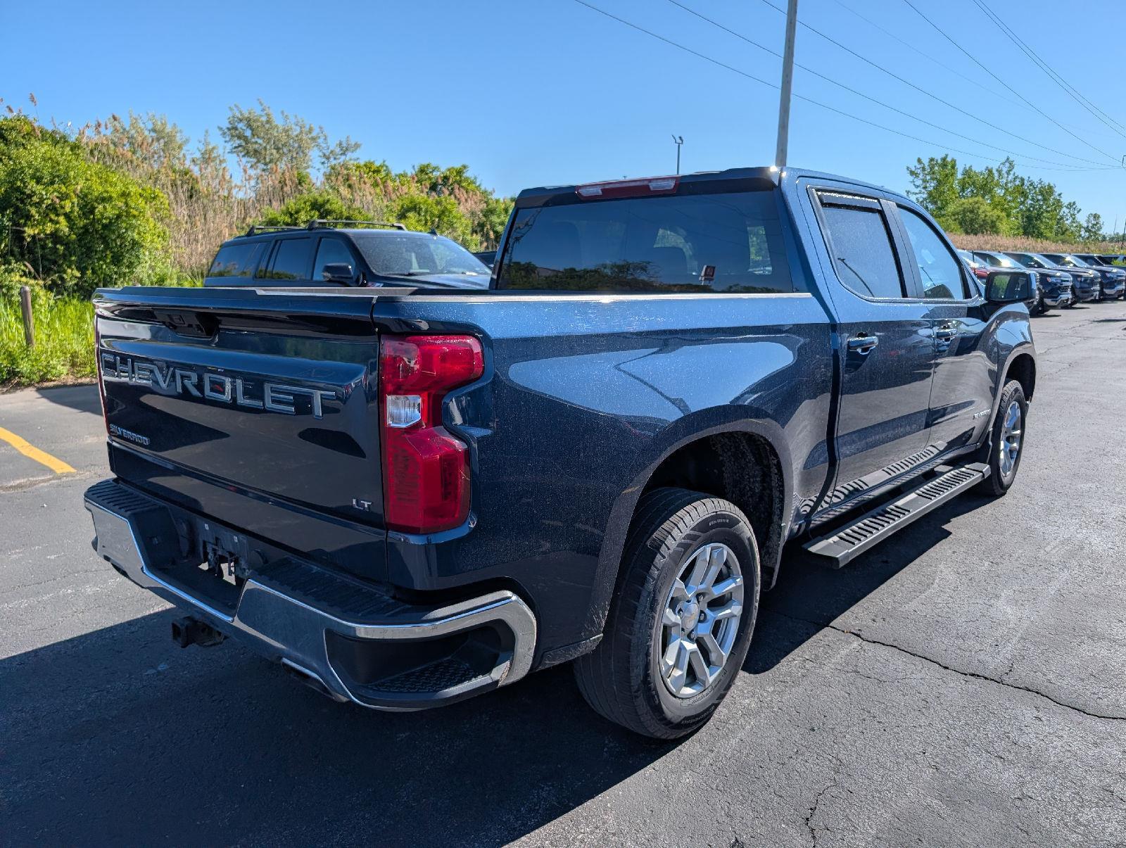 Used 2023 Northsky Blue Metallic Chevrolet LT image 13