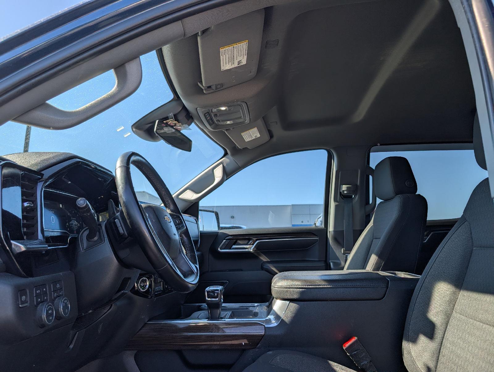Used 2023 Northsky Blue Metallic Chevrolet LT image 15