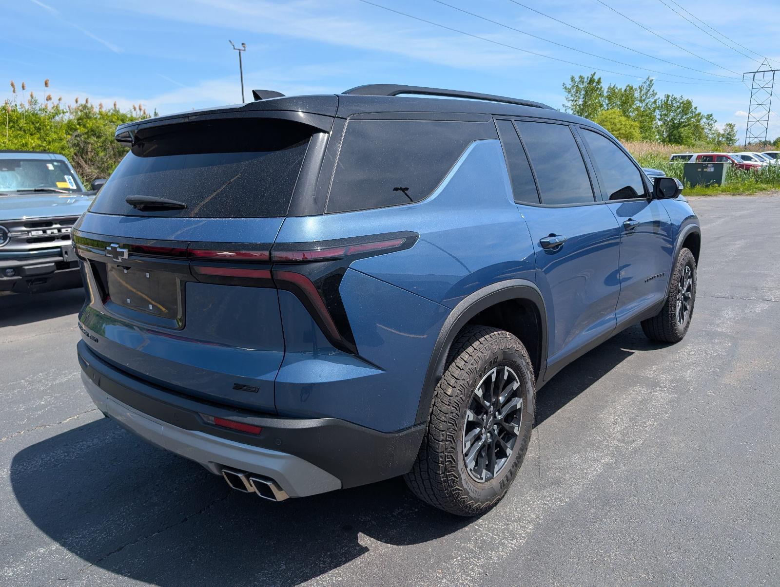 Used 2024 Lakeshore Blue Metallic Chevrolet AWD Z71 image 7