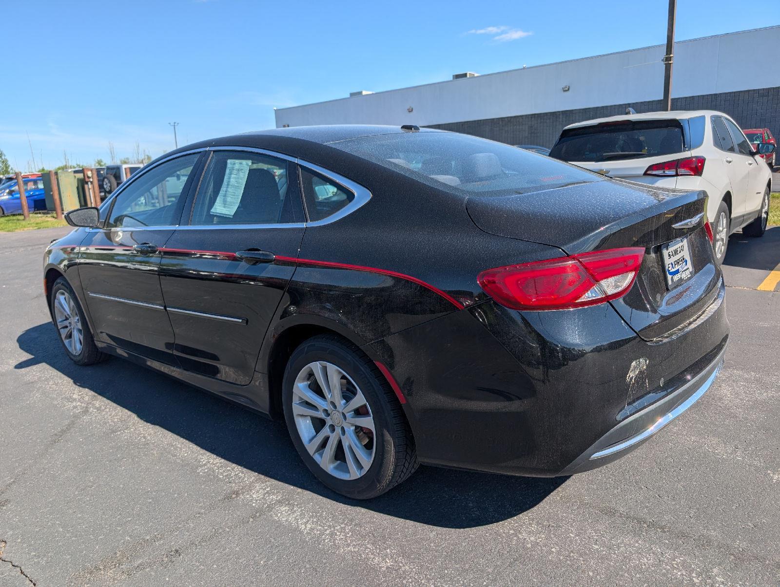 Used 2015 Black Clearcoat Chrysler Limited image 6