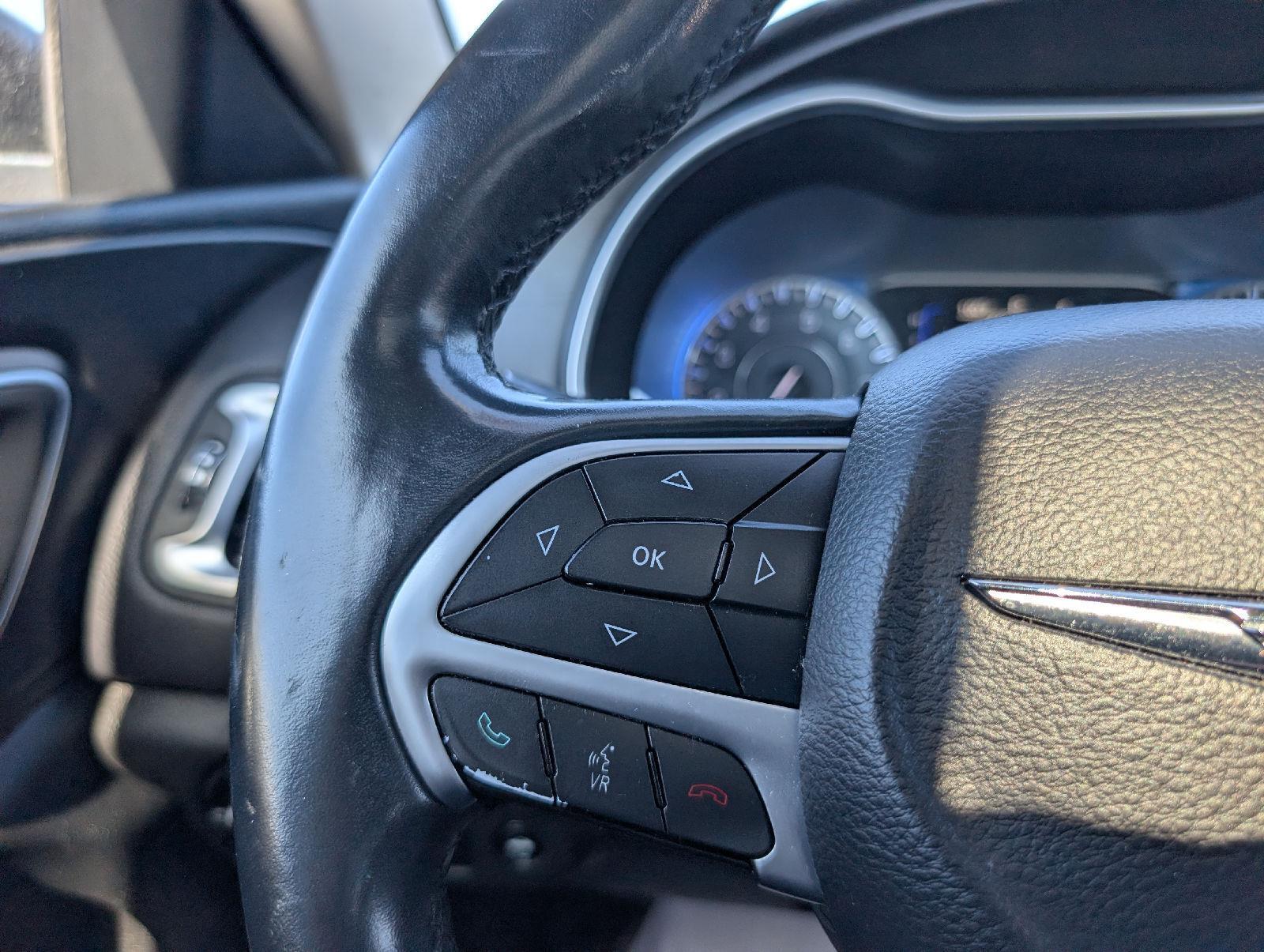 Used 2015 Black Clearcoat Chrysler Limited image 9