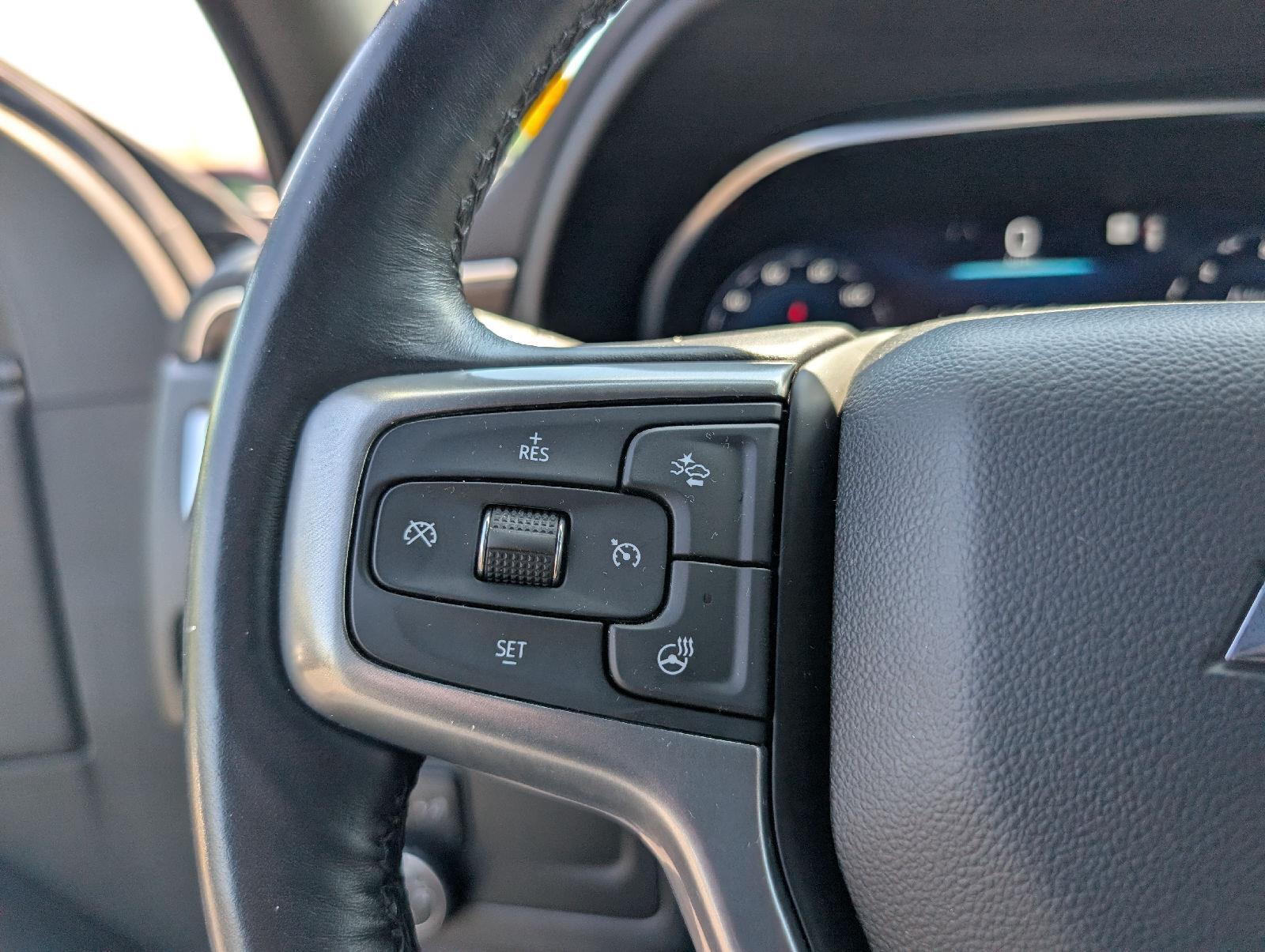 Used 2022 Summit White Chevrolet Z71 image 16