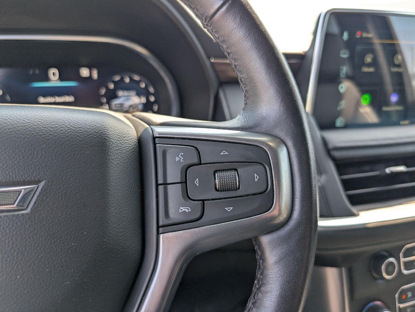 Used 2022 Summit White Chevrolet Z71 image 18