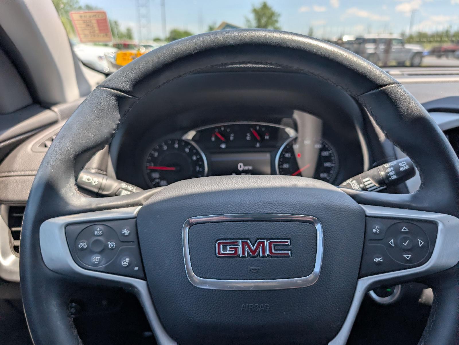 Used 2024 Volcanic Red Tintcoat GMC SLT image 10