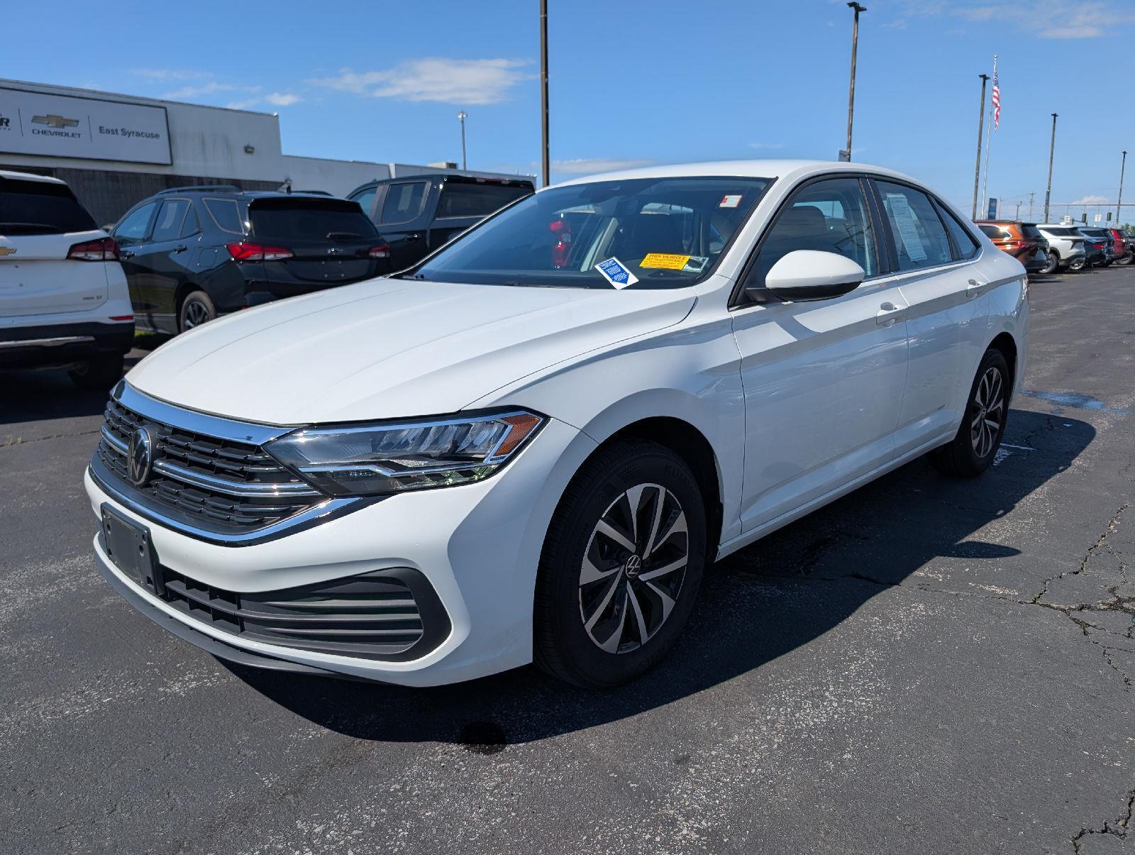 Used 2024 Pure White Volkswagen S image 4