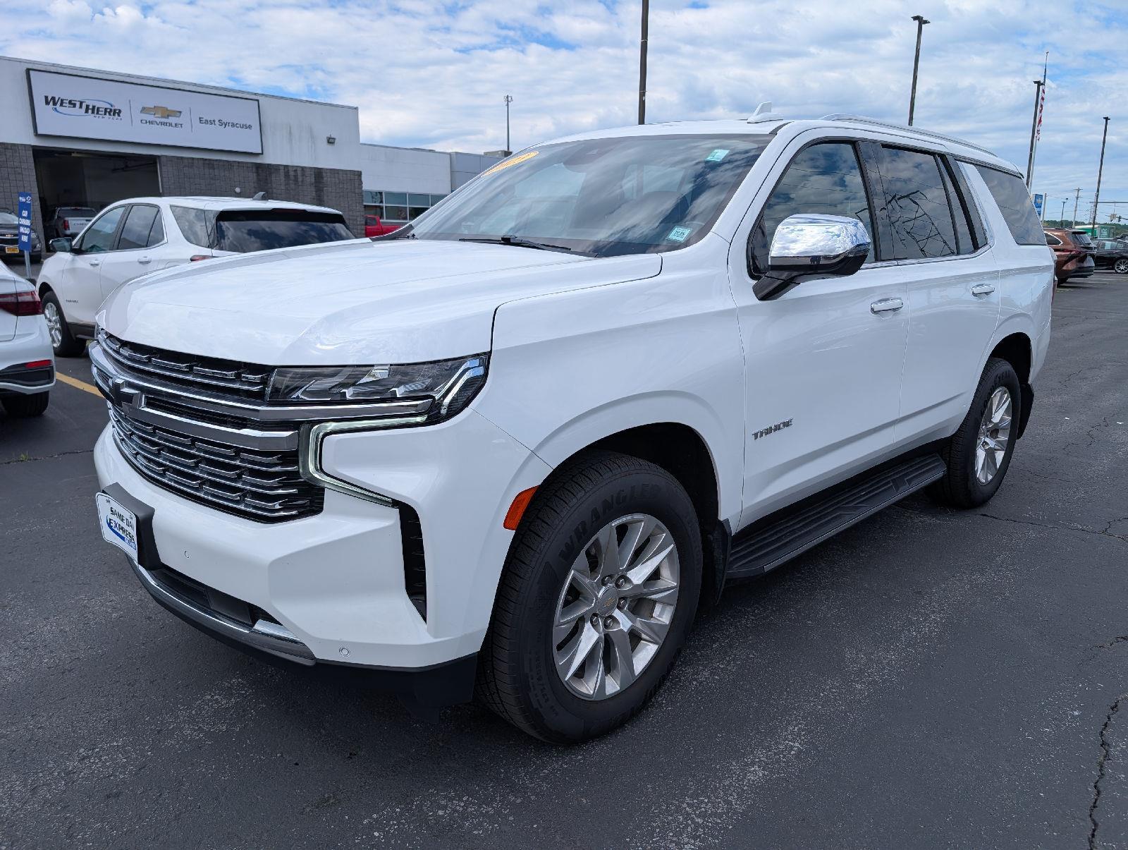 Used 2023 Summit White Chevrolet  image 4