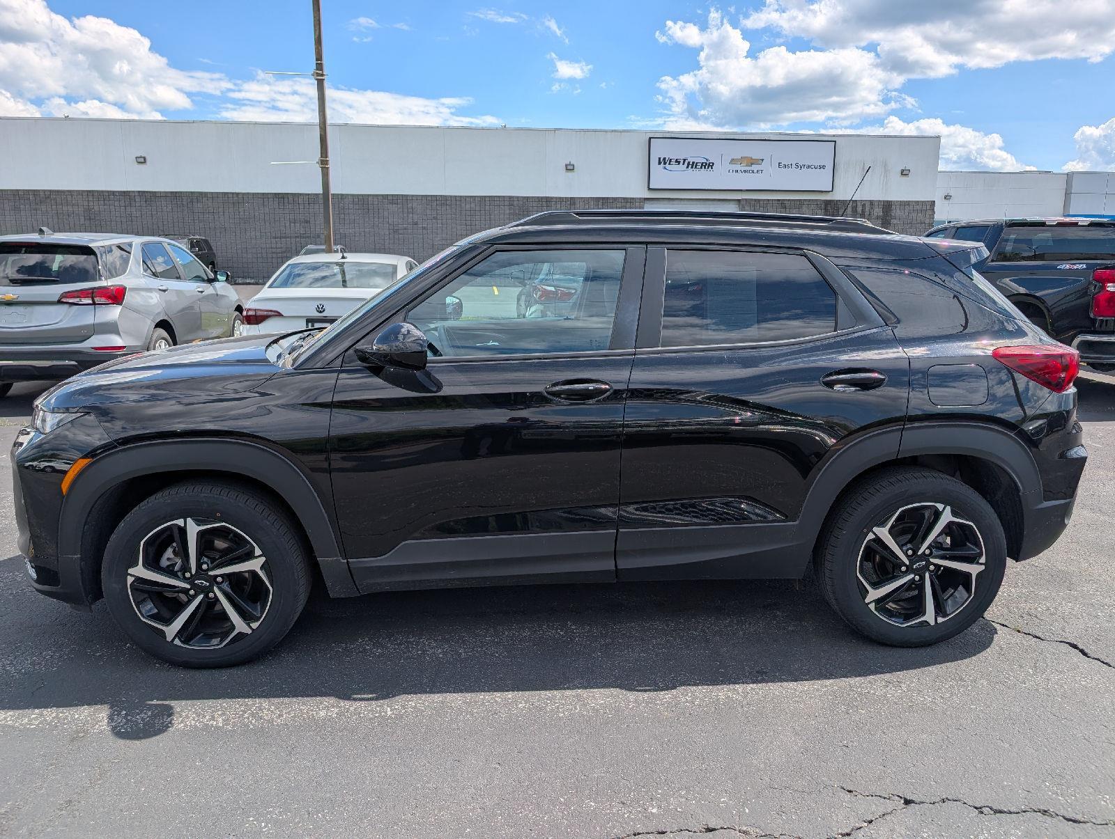Used 2023 Mosaic Black Metallic Chevrolet RS image 6