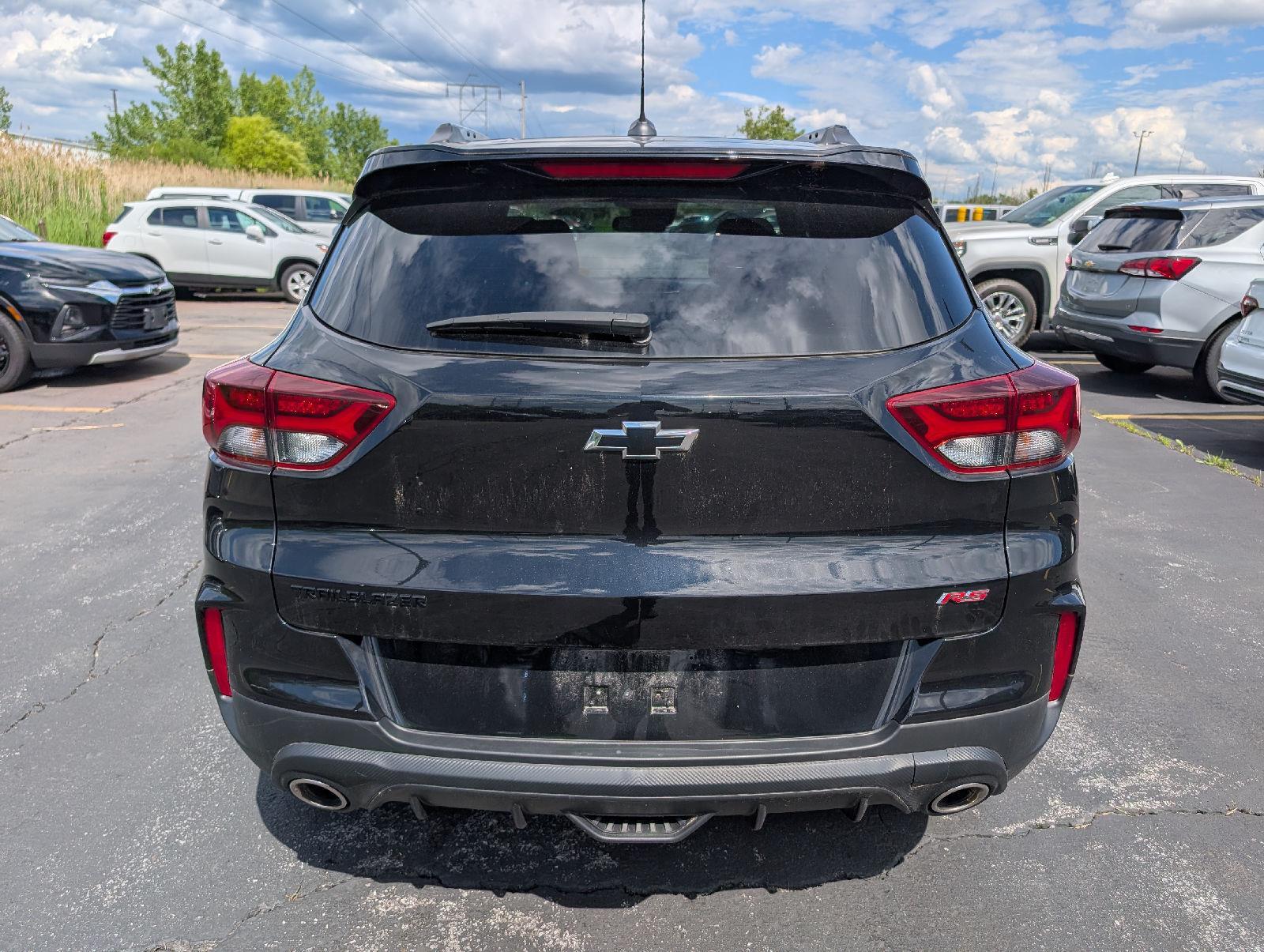 Used 2023 Mosaic Black Metallic Chevrolet RS image 10