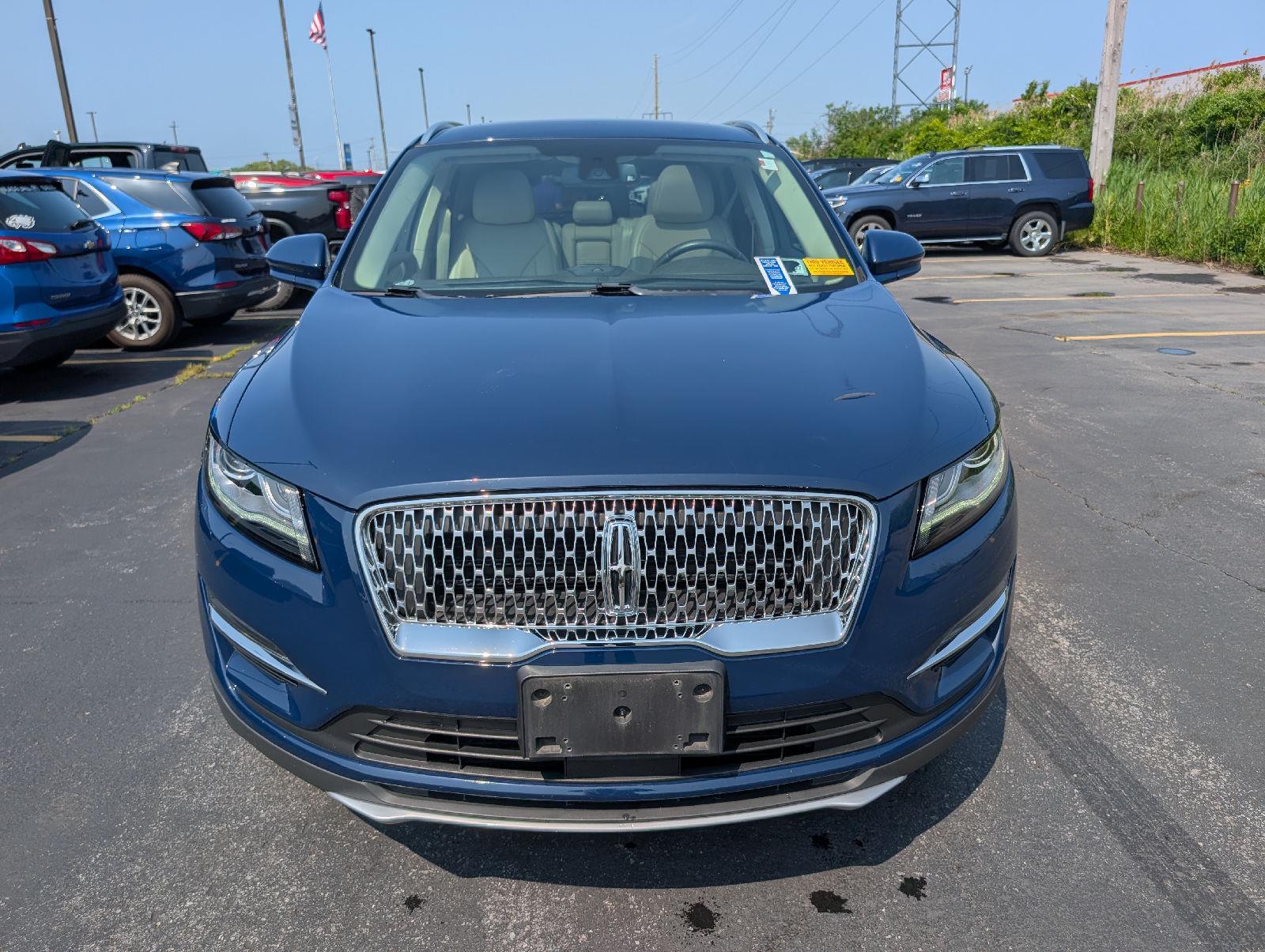 Used 2019 Rhapsody Blue Lincoln Reserve image 2