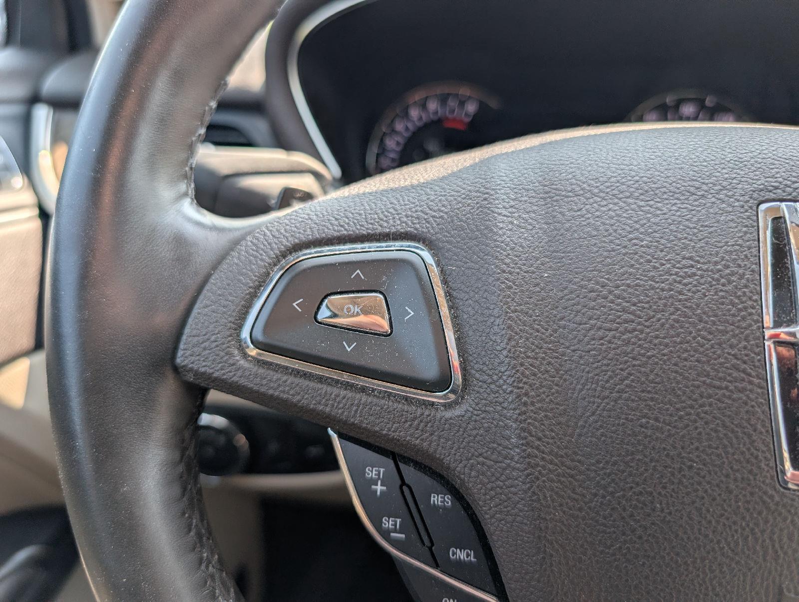 Used 2019 Rhapsody Blue Lincoln Reserve image 11