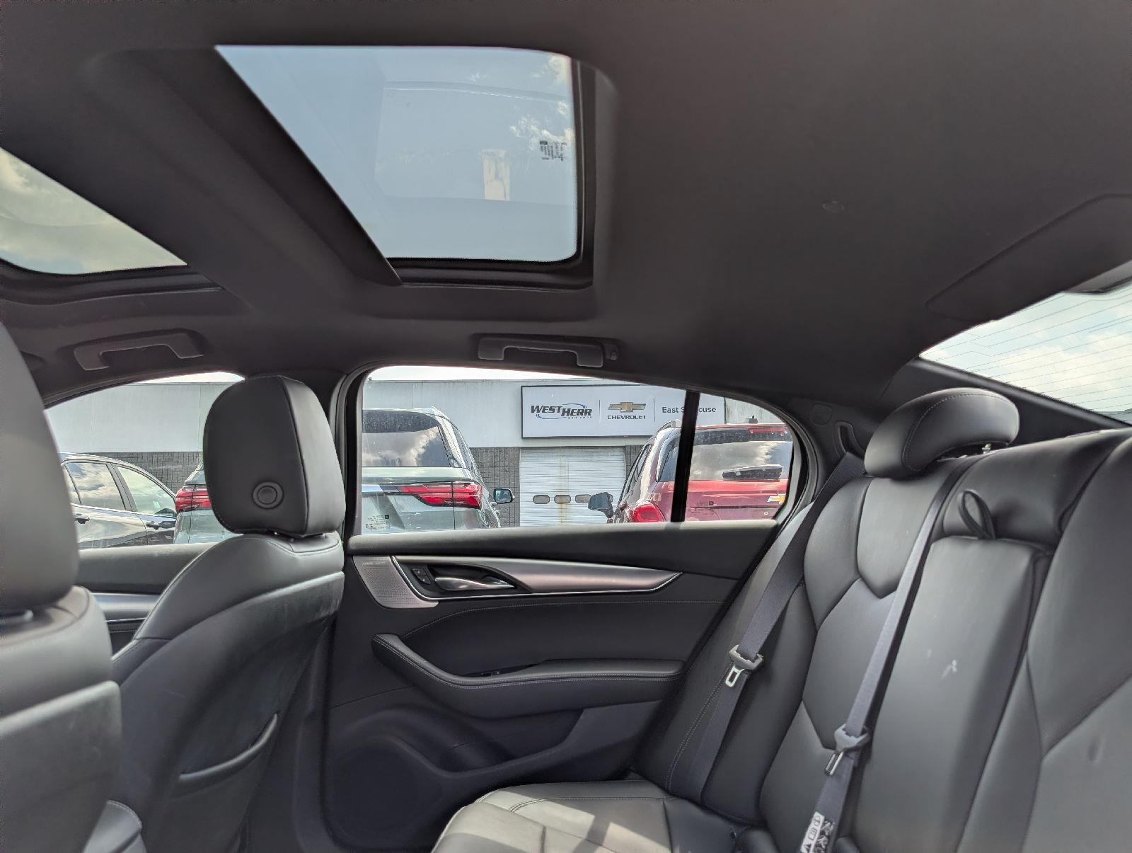 Used 2022 Black Raven Cadillac Premium Luxury image 12